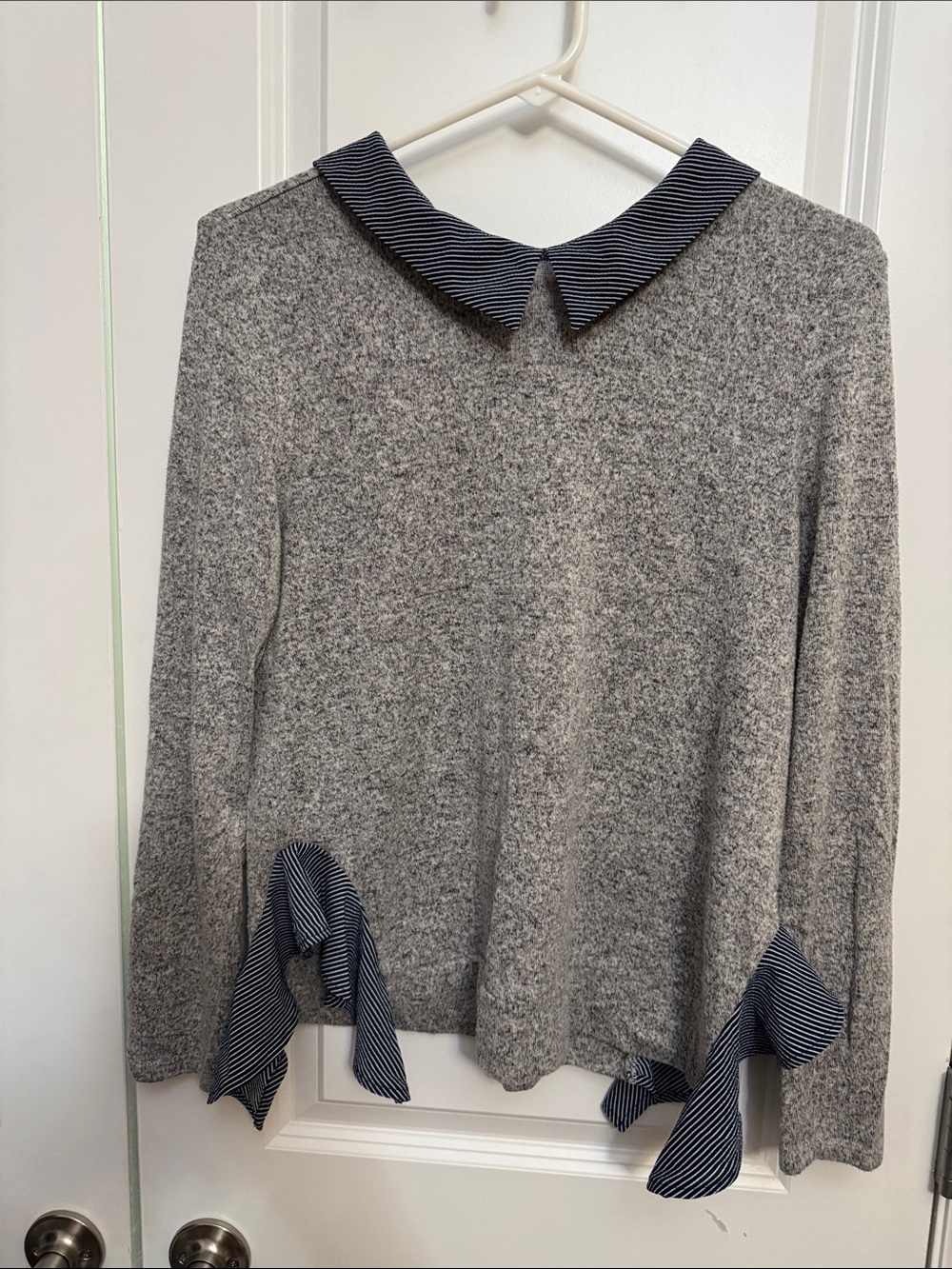 Women's Gray Crewneck Sweater with Striped Collar and Ties